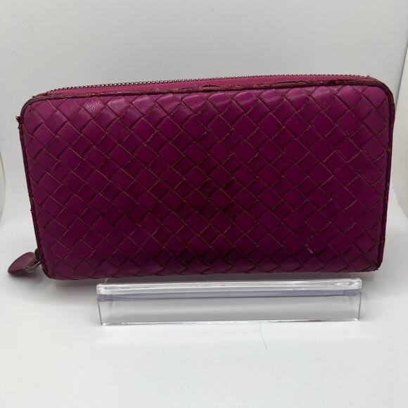 GUC Bottega Veneta Purple Zip Wallet - Picture 2 of 11